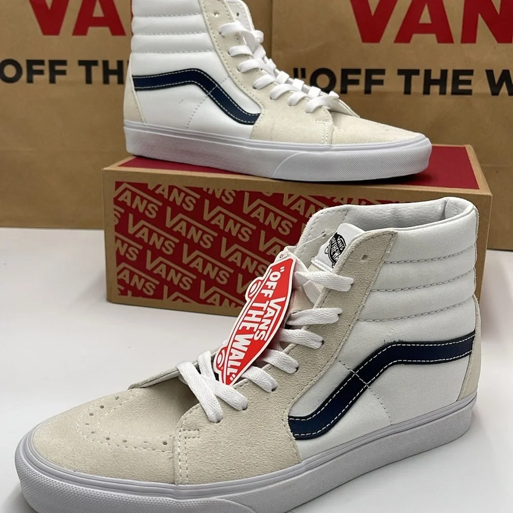 Vans Men’s Sk8-Hi (Classic Sport) Dress Blue
VN0A32QG9YG
White High-Top Sneakers - Picture 15 of 16